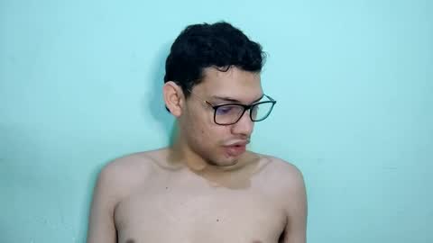 juansuarez204 online show from March 3, 11:35 pm