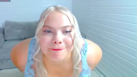 Diana For friends simple Di online show from July 15, 7:13 am