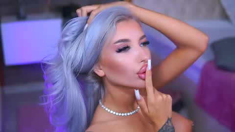 Jessye online show from April 23, 2:52 am