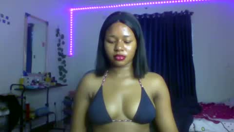 Emily online show from November 6, 8:39 am