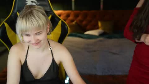 Elza online show from May 1, 2:44 pm