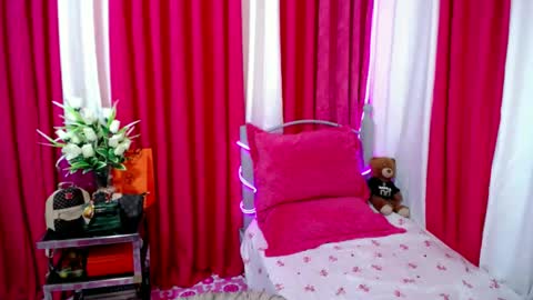 Den  online show from July 2, 9:36 am