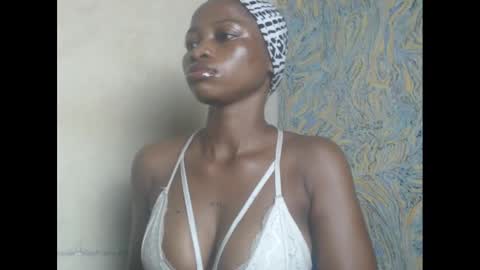 juicypiexx online show from March 11, 7:25 pm