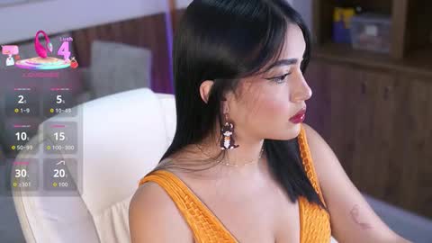 Jules Bennett online show from January 15, 11:30 am