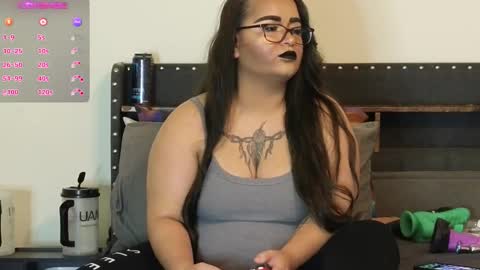 Julesss online show from November 4, 8:37 am