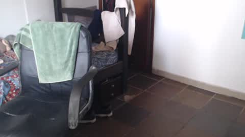 Julfigo online show from July 18, 4:09 pm