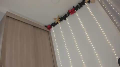 Juli Modelo Independiente online show from November 27, 4:58 pm