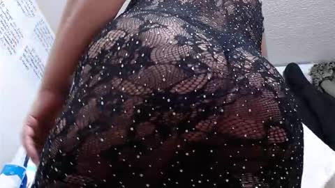 julia77_ online show from March 11, 7:28 pm