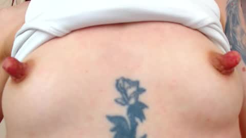 JuliaJae online show from November 27, 8:55 am