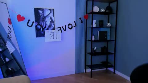 julia_levis online show from February 13, 11:28 am