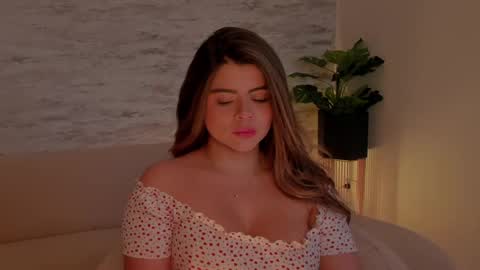 Julia Belle online show from September 15, 1:12 pm