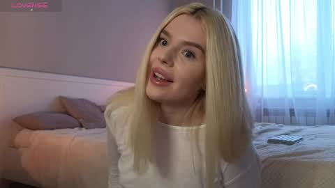 Molly online show from December 23, 6:22 am