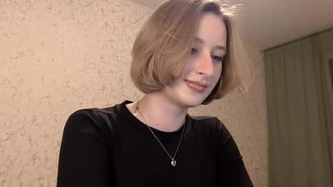 Kate online show from March 5, 5:33 pm