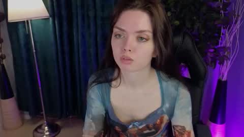 juliamoss online show from March 16, 5:44 am