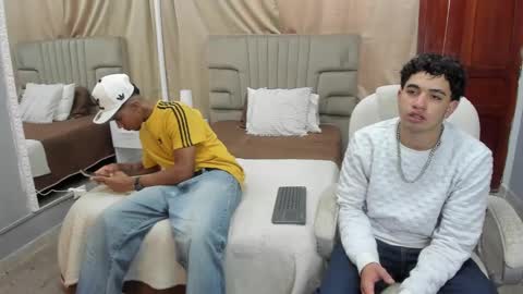 Snapshot of julian_billy chatting on February 17, 2:38 pm julian billy online show from February 17, 2:38 pm