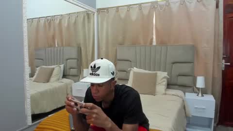 Snapshot of julian_billy chatting on March 9, 5:39 pm julian billy online show from March 9, 5:39 pm