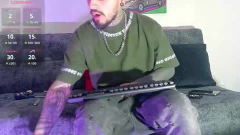 Julian independent model online show from February 10, 10:13 pm