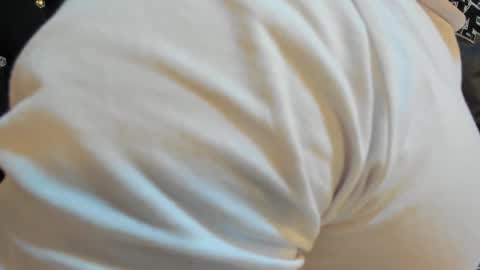 julian_wallace online show from February 28, 5:04 am