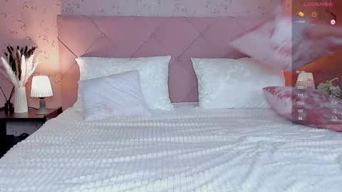 Snapshot of juliana_browns chatting on March 5, 6:12 am Juliana online show from March 5, 6:12 am