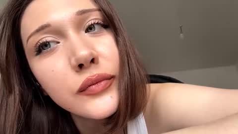 Kira online show from March 17, 11:04 am