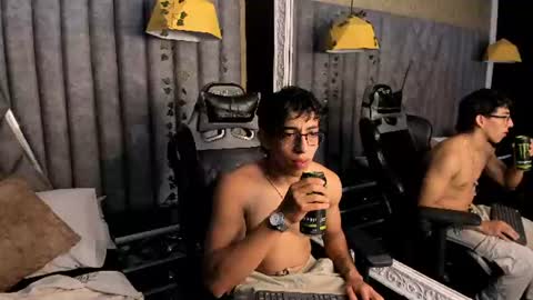 Julian online show from July 12, 8:56 pm