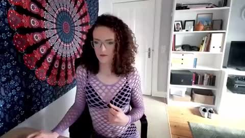 juliasometimes online show from October 11, 2:43 pm