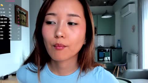 julia online show from December 17, 8:56 am