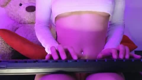 Julie-Game online show from May 11, 9:45 pm