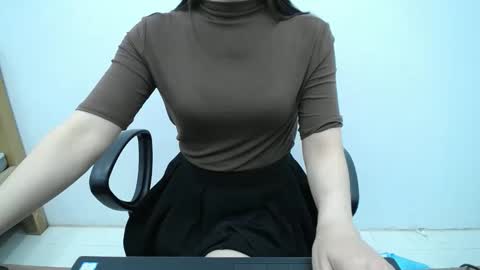 julie9x online show from January 6, 9:41 pm