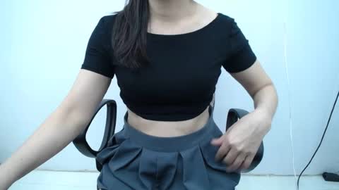 julie9x online show from June 23, 11:11 pm