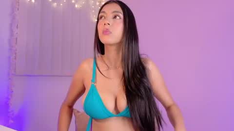 Juliet Bennet online show from June 30, 3:17 am