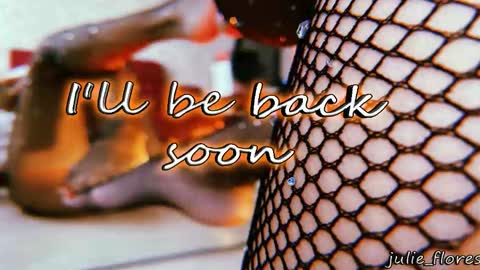 Julie online show from February 26, 4:32 pm