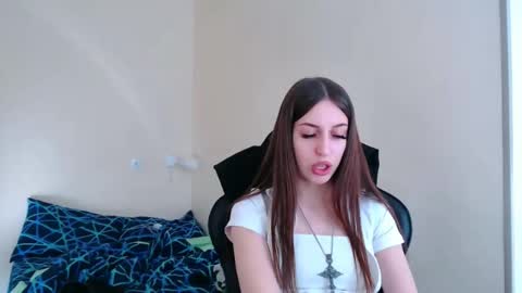 juliebeshears online show from March 13, 12:08 pm