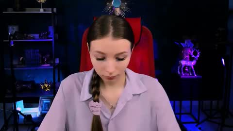 juliedaniel online show from January 19, 8:13 am