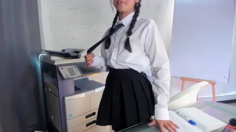 juliee_ross online show from June 24, 2:24 pm