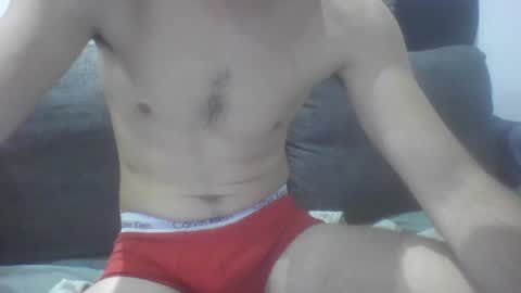 Snapshot of julien6100 chatting on September 26, 11:40 am Juju online show from September 26, 11:40 am