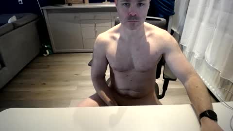 julienneedyou online show from April 17, 5:43 am
