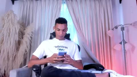 Julien online show from June 30, 12:04 pm