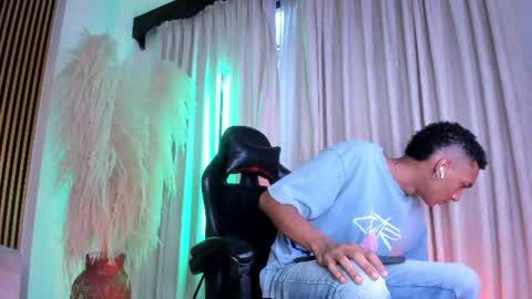 Julien online show from July 24, 11:40 am