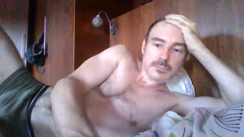 julienthefrench online show from December 14, 3:07 pm