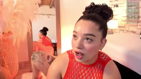 julieta_333 online show from November 24, 2:05 pm