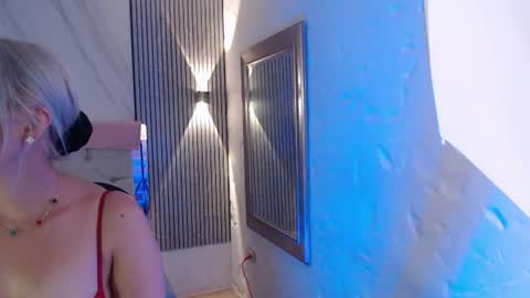 julieta__fox_ online show from July 12, 9:40 pm