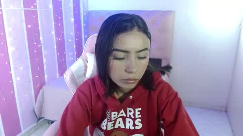 julieta_fn online show from March 19, 3:17 pm