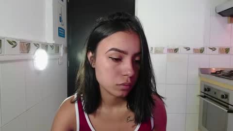 julieta_fn online show from June 22, 2:13 pm
