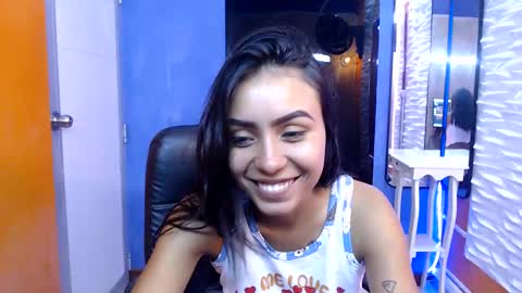 julieta_fn online show from November 1, 3:33 pm