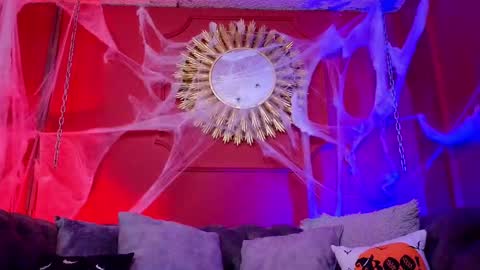 Snapshot of julieta_russell chatting on October 17, 1:26 pm Julieta online show from October 17, 1:26 pm