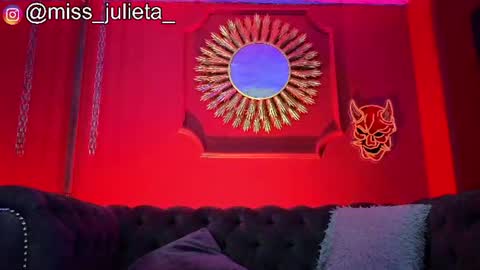  Julieta  online show from July 8, 11:57 am