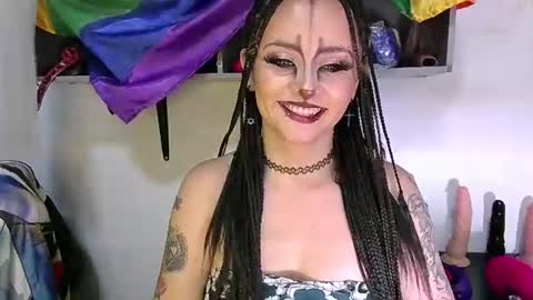 Julieta Jaguar online show from August 1, 5:14 pm