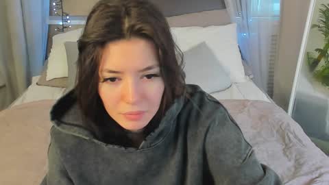 Julieta or Jully online show from January 9, 8:33 pm