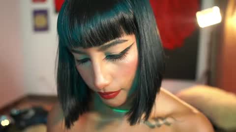 julietawinona online show from June 18, 3:50 pm